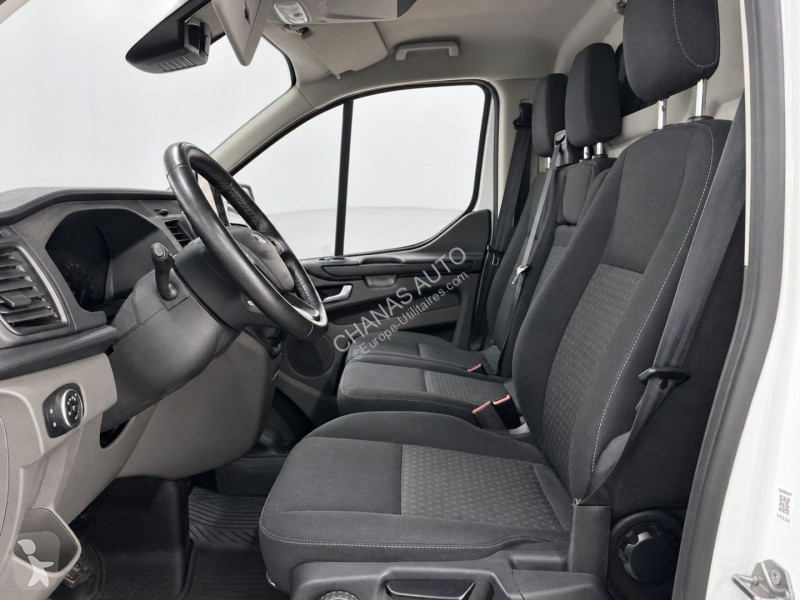 Véhicule utilitaire Ford 320 L2H1 2.0 TDCi 130...