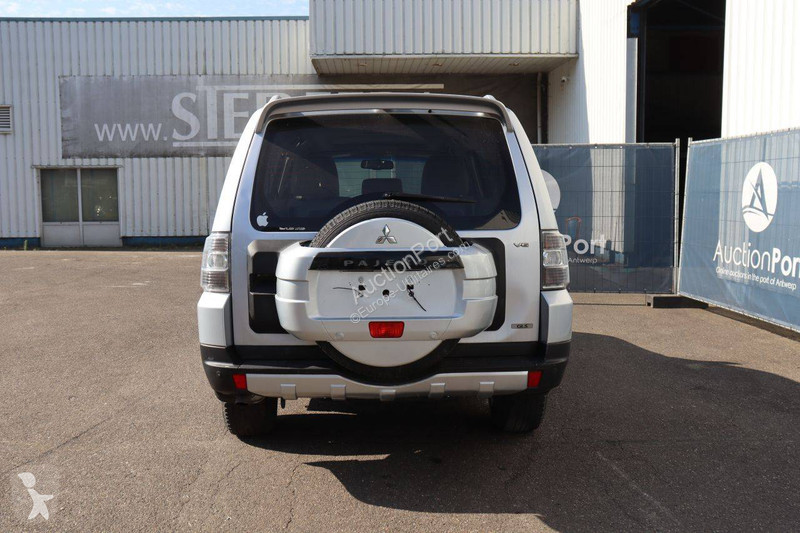 Véhicule utilitaire Mitsubishi