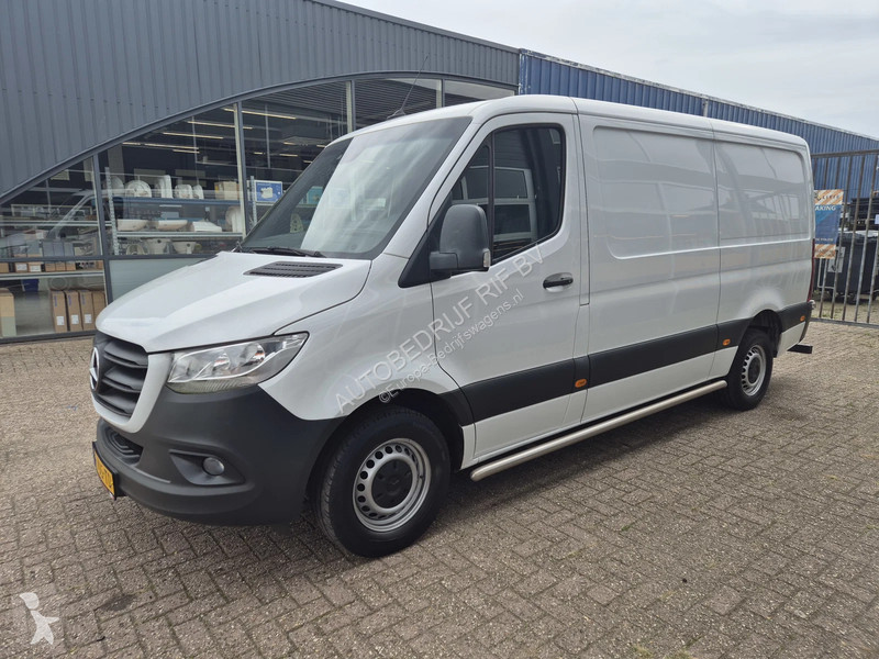 Véhicule utilitaire Mercedes 316 CDI/ L2H1/Aut/...