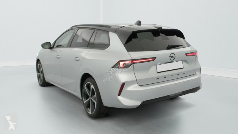 Opel Sports Tourer Transporter