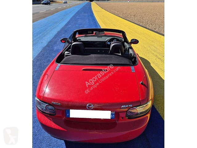 Véhicule utilitaire Mazda MX5