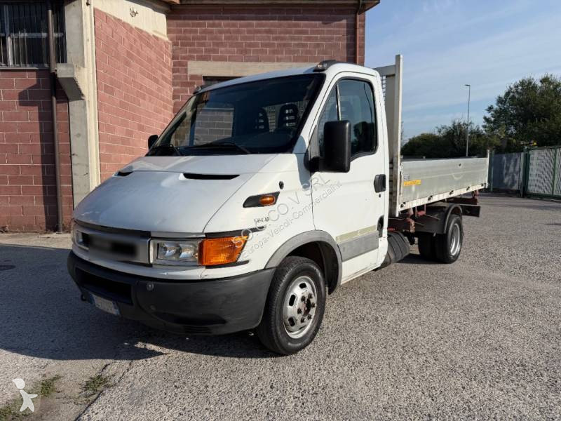 Véhicule utilitaire Iveco 35C09