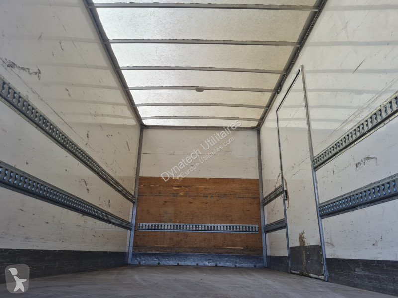 Véhicule utilitaire Iveco DAILY CCB 35C14 D...