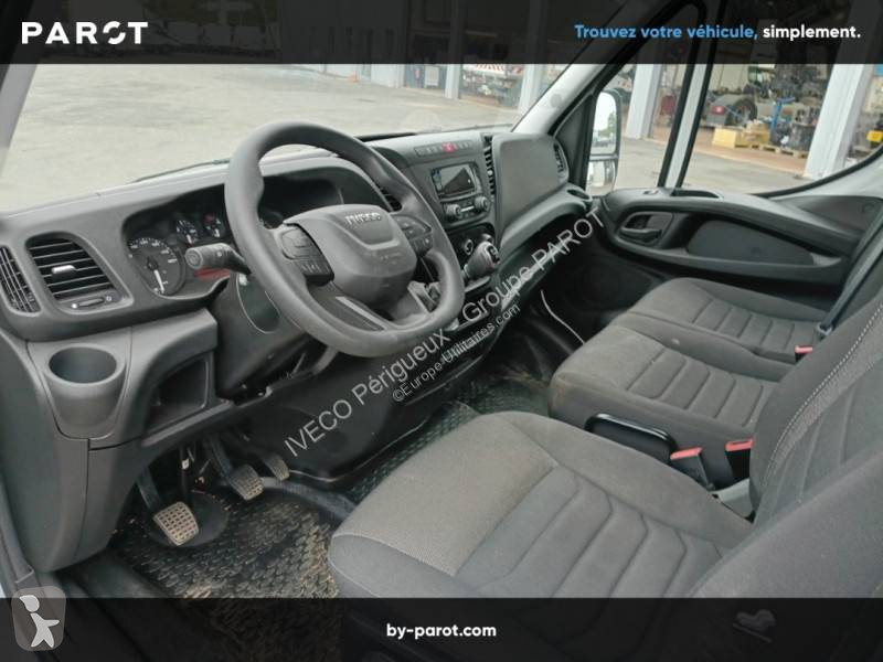 Véhicule utilitaire Iveco 35C16H EMP 4100