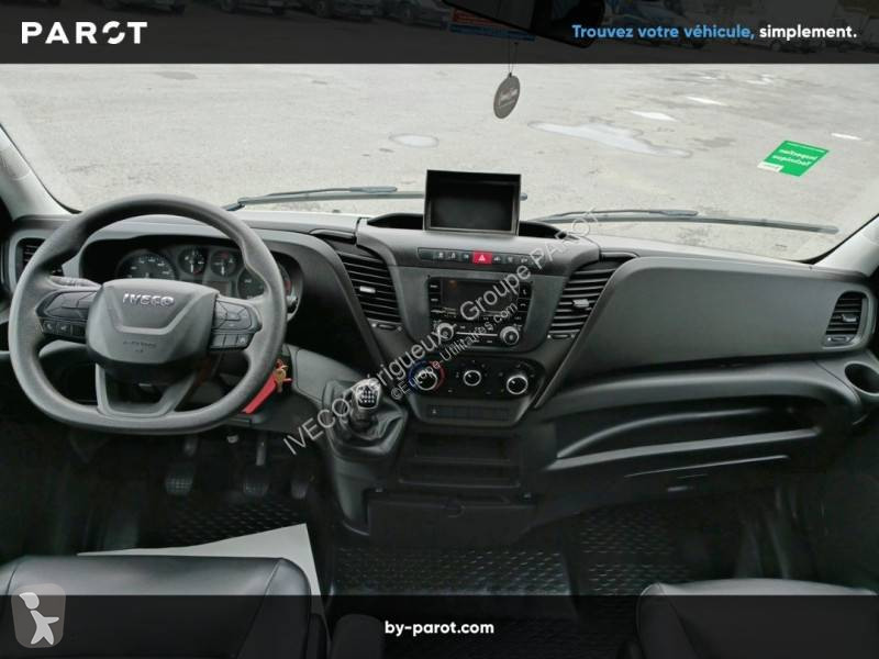 Véhicule utilitaire Iveco 35C16 D BENNE DOUBLE...