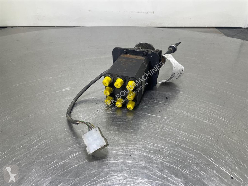 Véhicule utilitaire Atlas AR65-2996927-Servo...