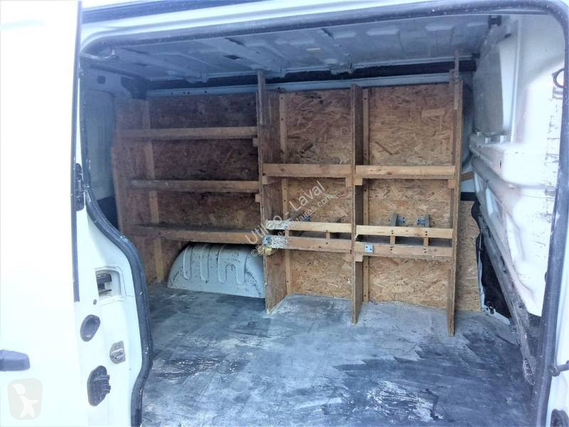 Véhicule utilitaire Renault L1H1 120 DCI