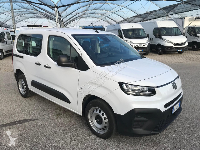 Véhicule utilitaire Fiat Doblo van d.cab XL 1.5...