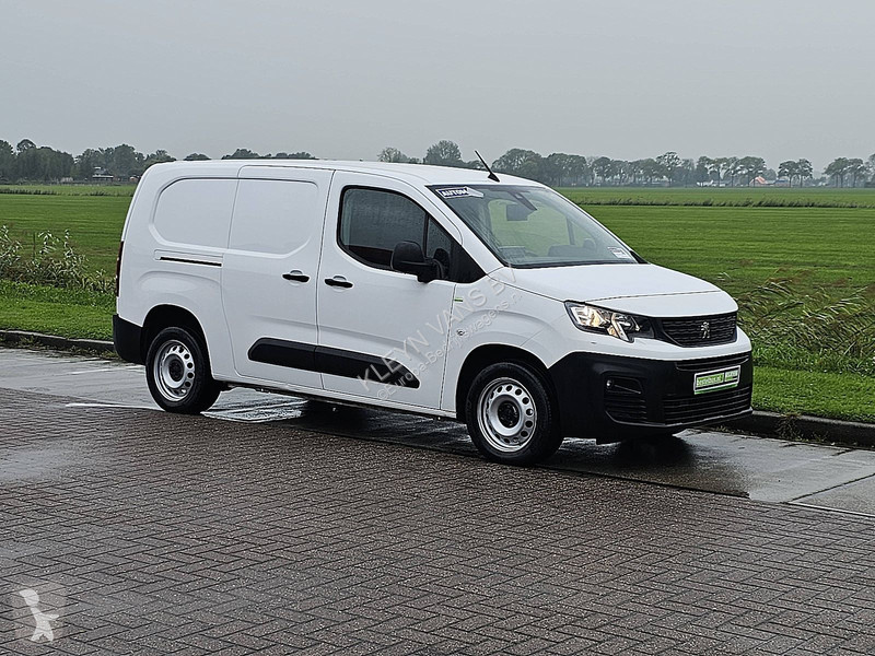 Véhicule utilitaire Peugeot 1.5 L2 ac automaat...