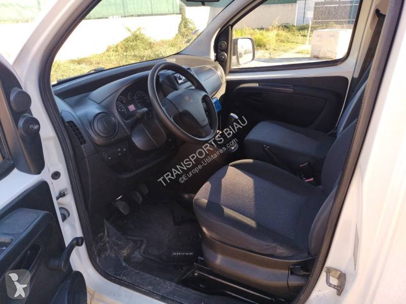 Véhicule utilitaire Peugeot 1.4 L HDi 70 CV