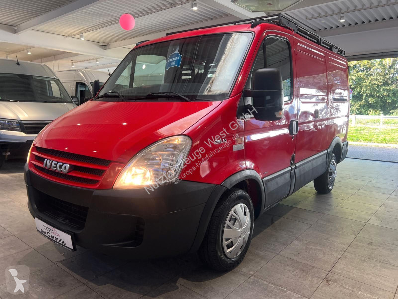 Véhicule utilitaire Iveco...