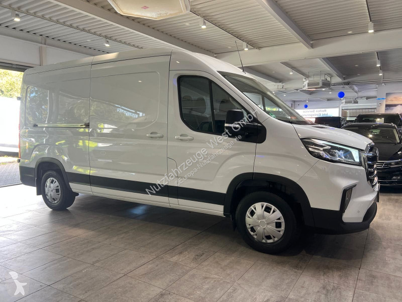 Véhicule utilitaire Maxus 9 L3H2...