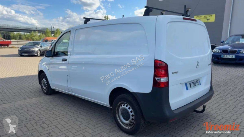 Mercedes  van
