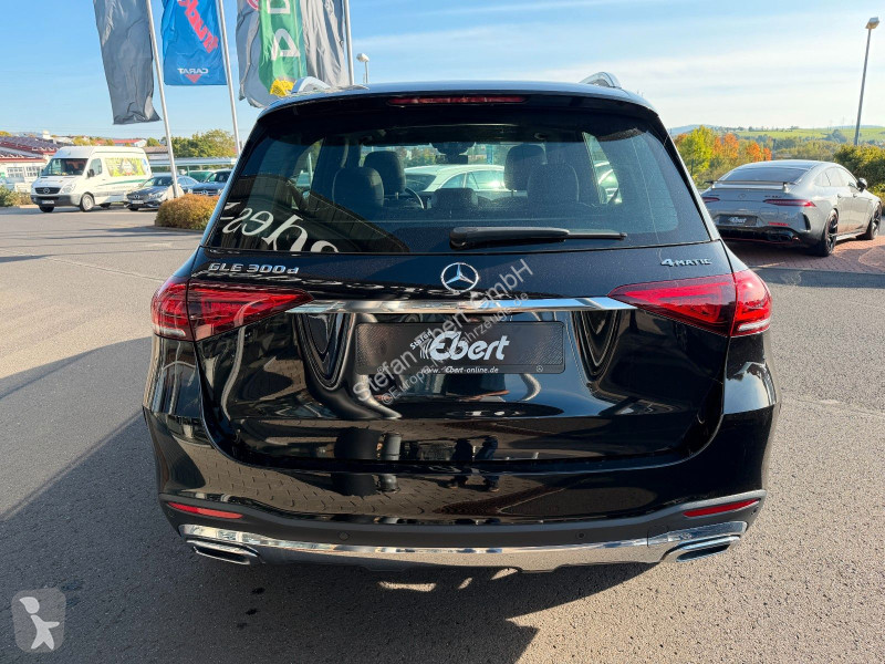 Véhicule utilitaire Mercedes 300d 4M...