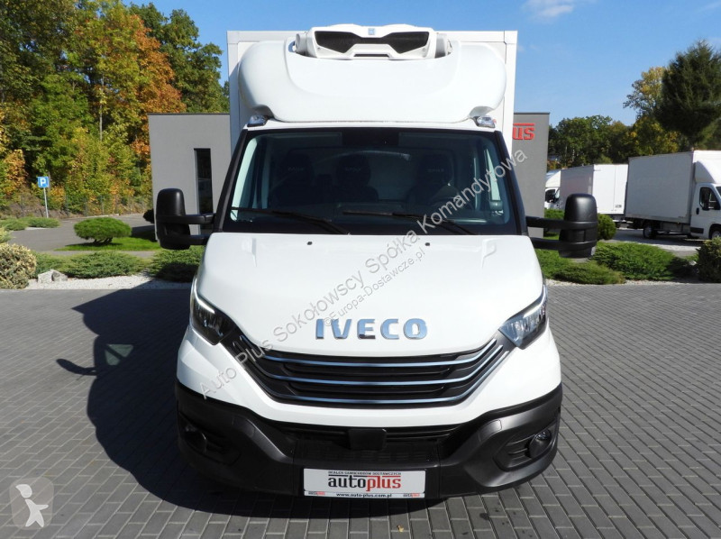 Véhicule utilitaire Iveco 35S16 DAILY