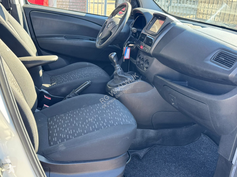 Véhicule utilitaire Opel 1.3 CDTi ecoflex edition