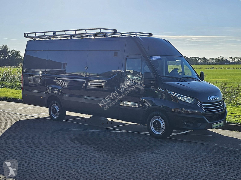 Véhicule utilitaire Iveco 35S14 L4H2 Maxi...