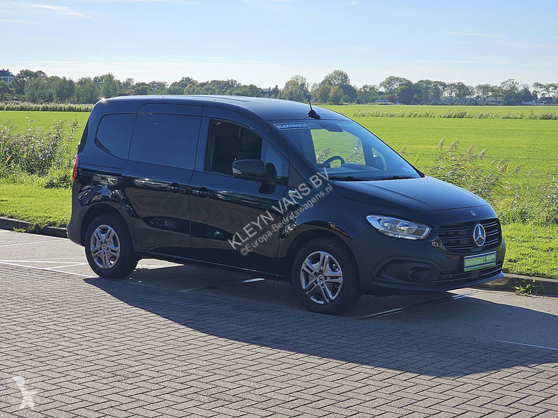 Véhicule utilitaire Mercedes 51kWh L1 290Km WLTP e