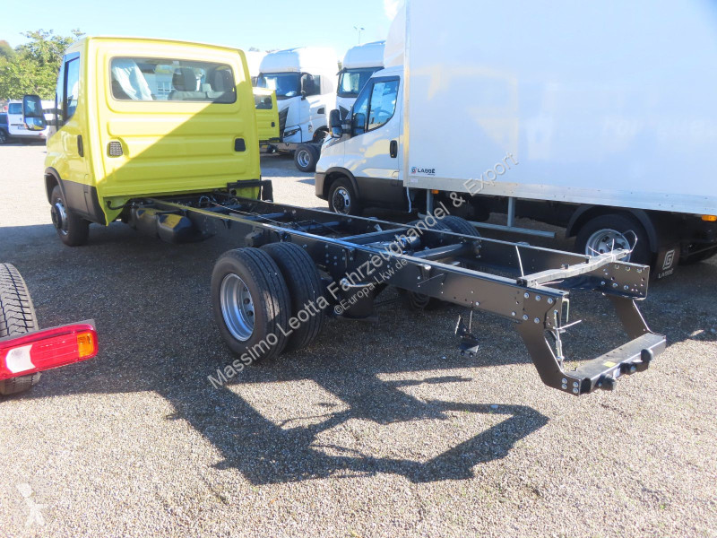 Véhicule utilitaire Iveco 70C18H/P Neufahrzeug...