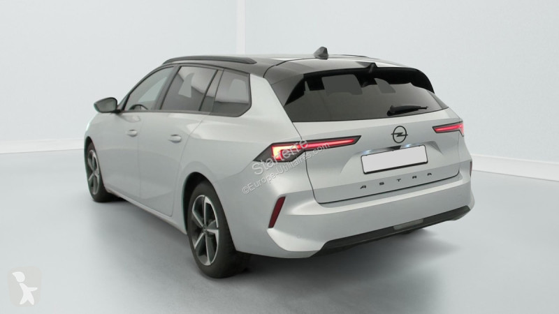 Opel Sports Tourer Transporter