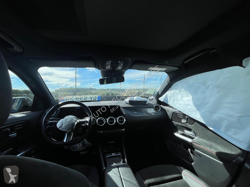 Véhicule utilitaire Mercedes GLA 200d CDi 150...