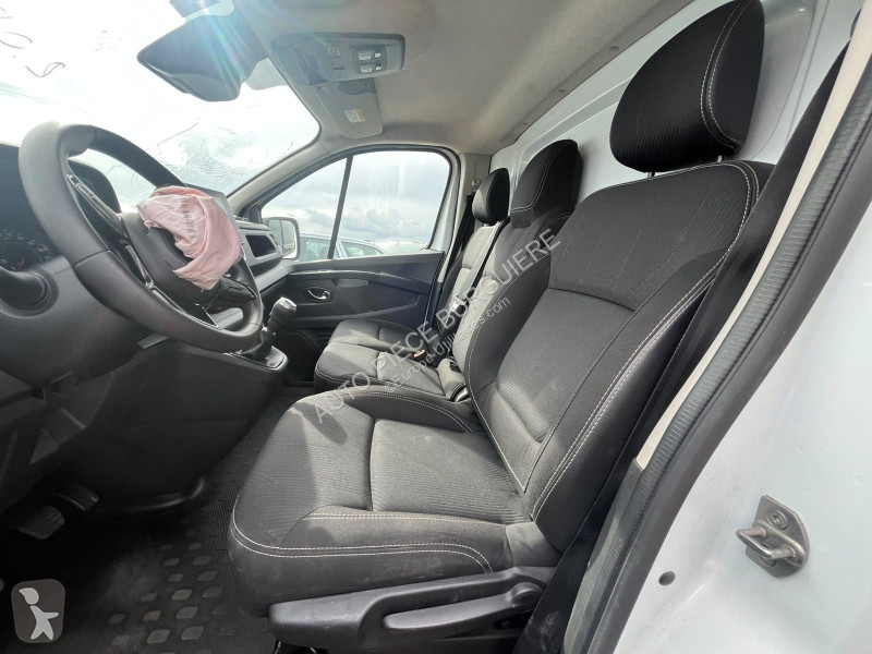 Véhicule utilitaire Nissan II 2.0 DCi 130 L1H1...