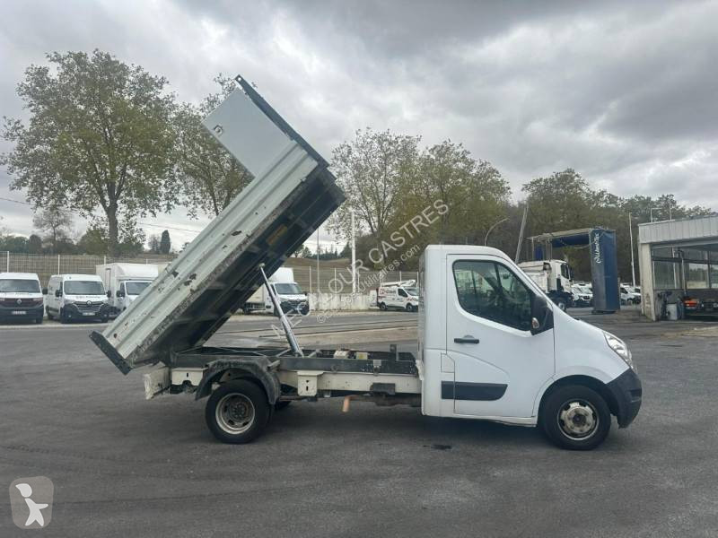 Véhicule utilitaire Renault 125 DCI