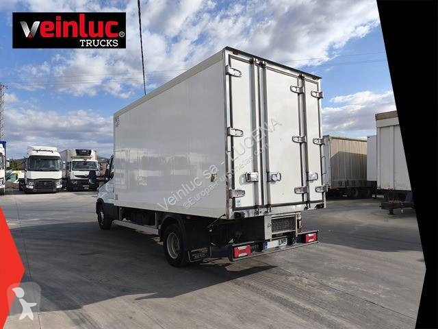 Véhicule utilitaire Iveco 72 C 18
