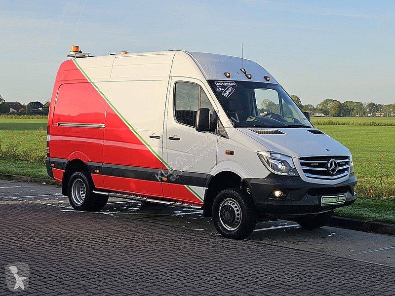 Véhicule utilitaire Mercedes 519 L2H2 V6 3.0...