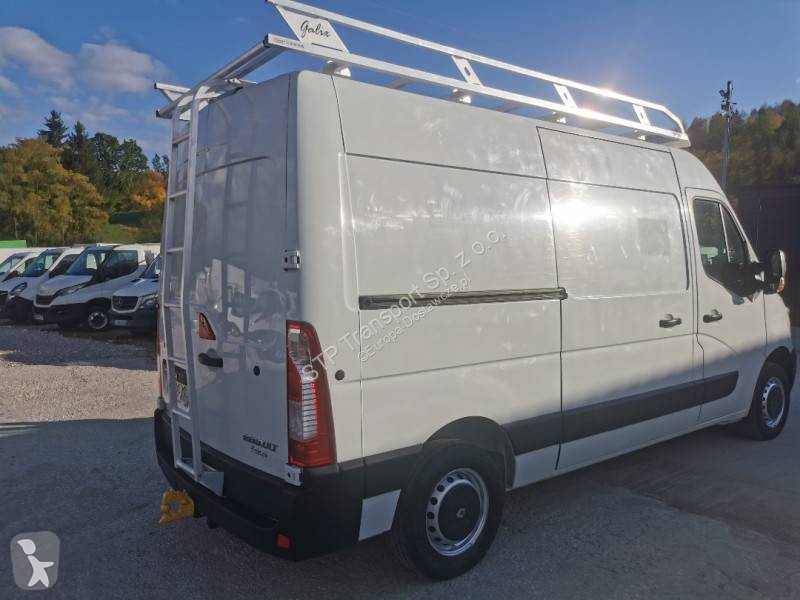 Véhicule utilitaire Renault 2.3 DCI 125