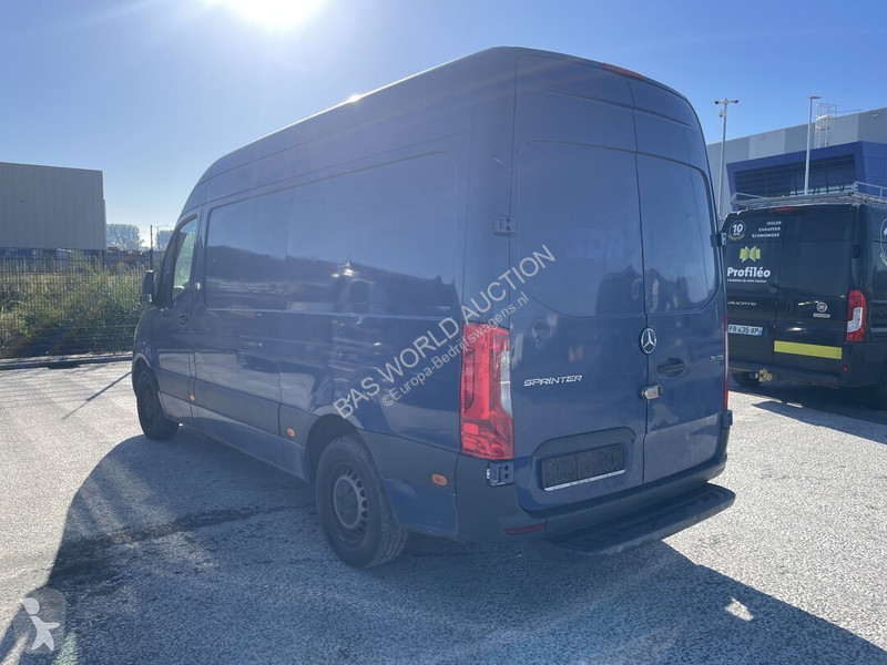 Véhicule utilitaire Mercedes 311 CDI