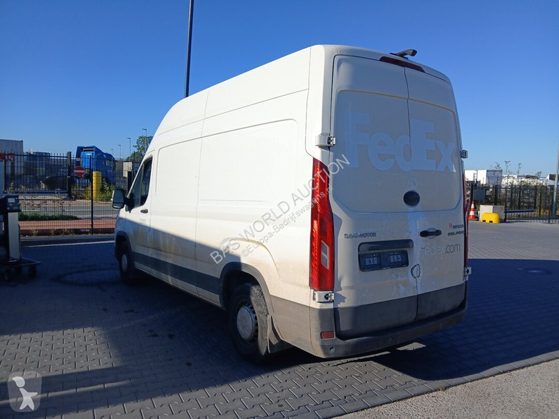 Véhicule utilitaire Maxus 9