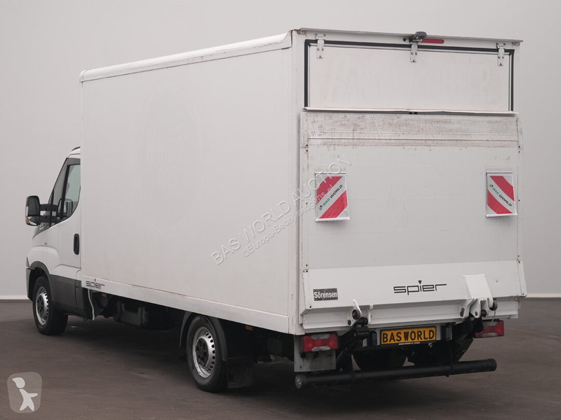 Véhicule utilitaire Iveco 35S14