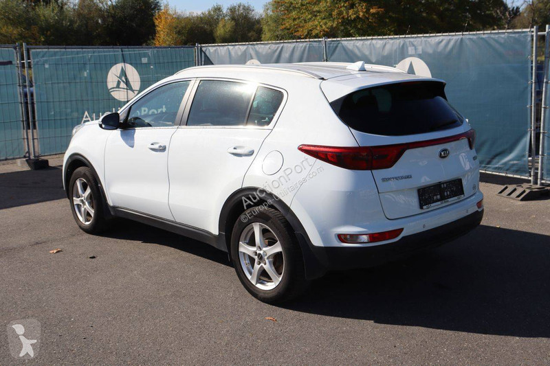 Véhicule utilitaire KIA