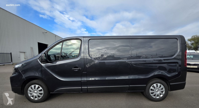 Véhicule utilitaire Nissan primastar