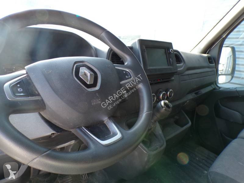 Véhicule utilitaire Renault L3H2 2.3 DCI 150