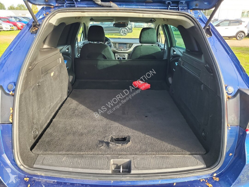 Véhicule utilitaire Opel 105pk