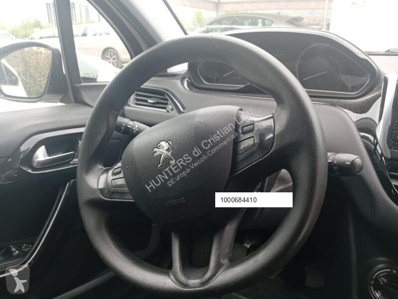 Véhicule utilitaire Peugeot 208