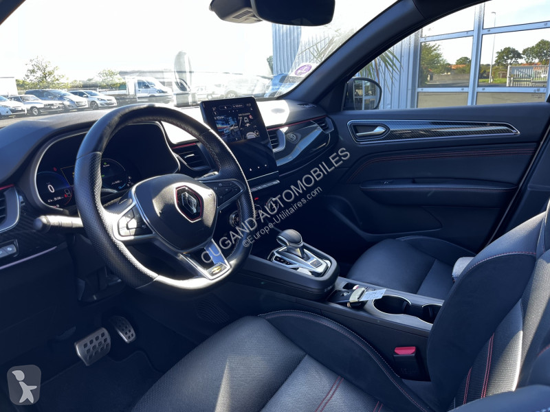 Véhicule utilitaire Renault ARKANA 1.6 E-TECH...