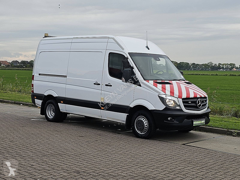 Véhicule utilitaire Mercedes 519 L2H2 N1 V6...