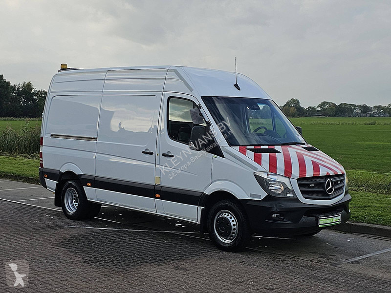 Véhicule utilitaire Mercedes 519 L2H2 N1 V6...