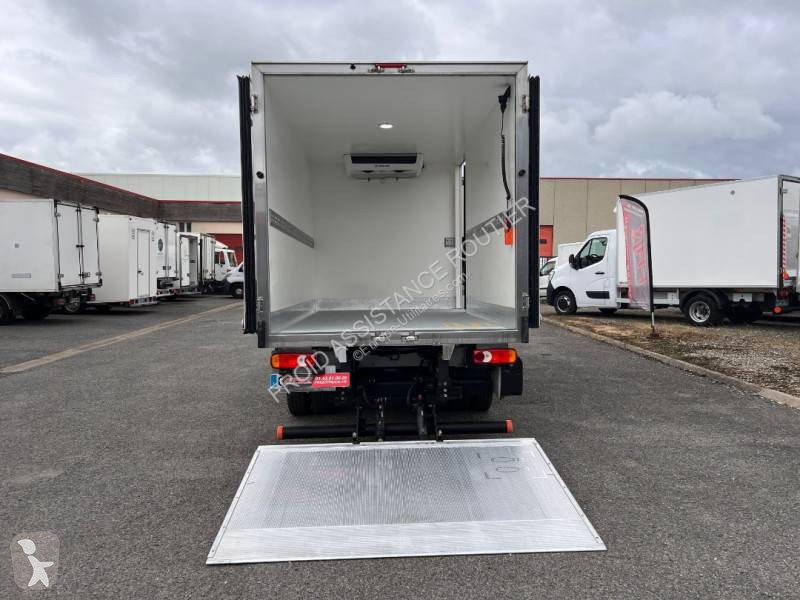 Véhicule utilitaire Renault 165 DCI