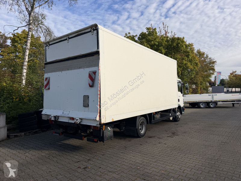 MAN L.2007.46.011  MAN 8.180 Koffer mit...