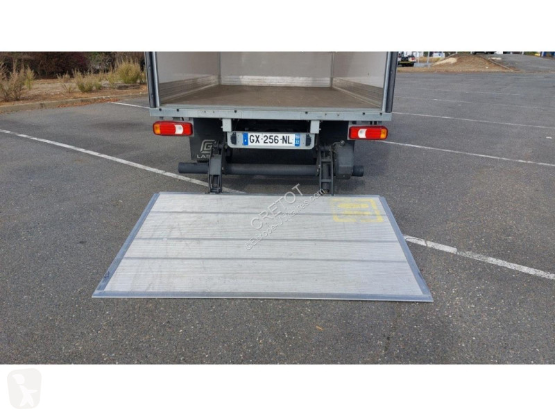 Užitkové vozidlo Iveco DAILY 35C16 3L Caisse 20...