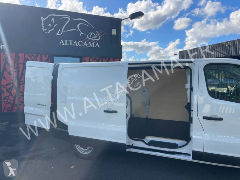 Užitkové vozidlo Renault  L2H1 2.0 dCi 130Ch...