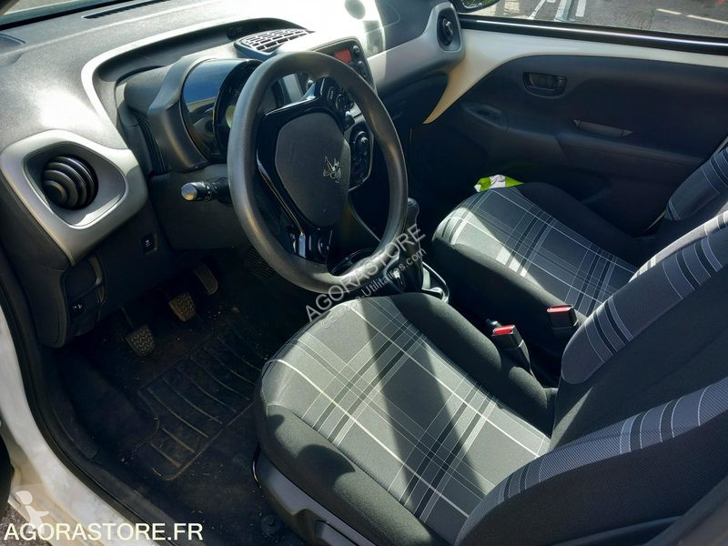 Peugeot 108 van