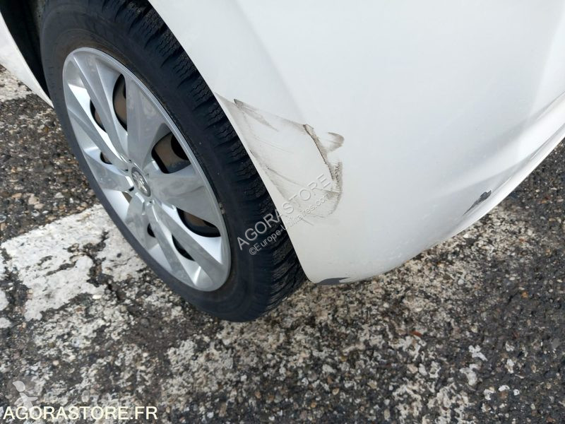 Peugeot 108 van