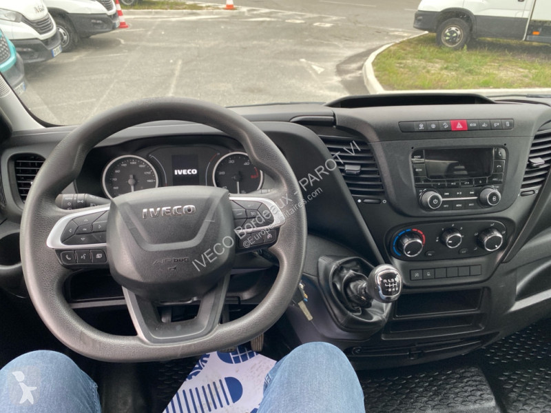 Furgoneta Iveco 35C14 Empattement 3750 Tor