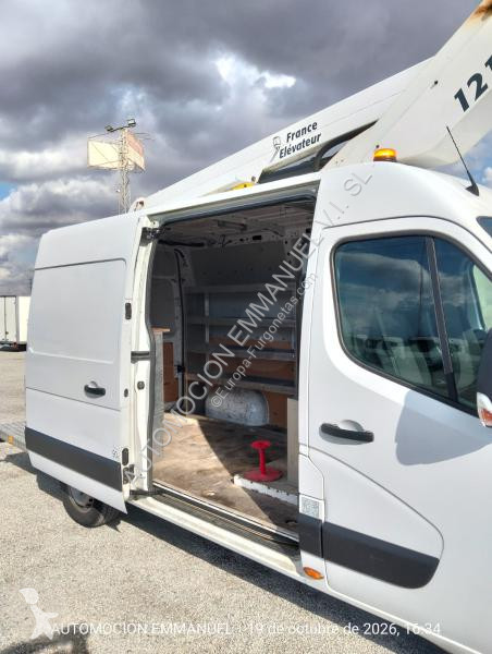 Renault 2.3 DCI 150 van