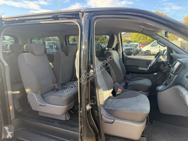 Hyundai SATELLITE van